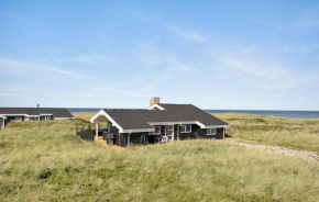 3 Bedroom Ocean Front Home In Hjørring